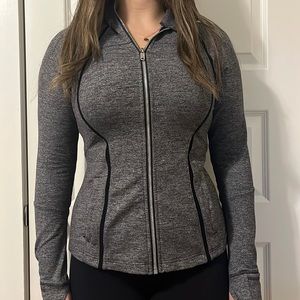 Lululemon Like New never worn dark heathered gray